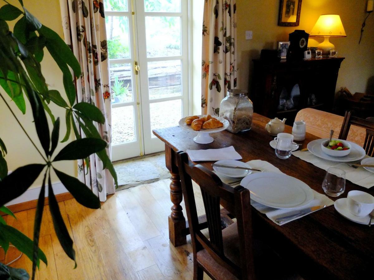 Home Barn Bed And Breakfast 约维尔 外观 照片