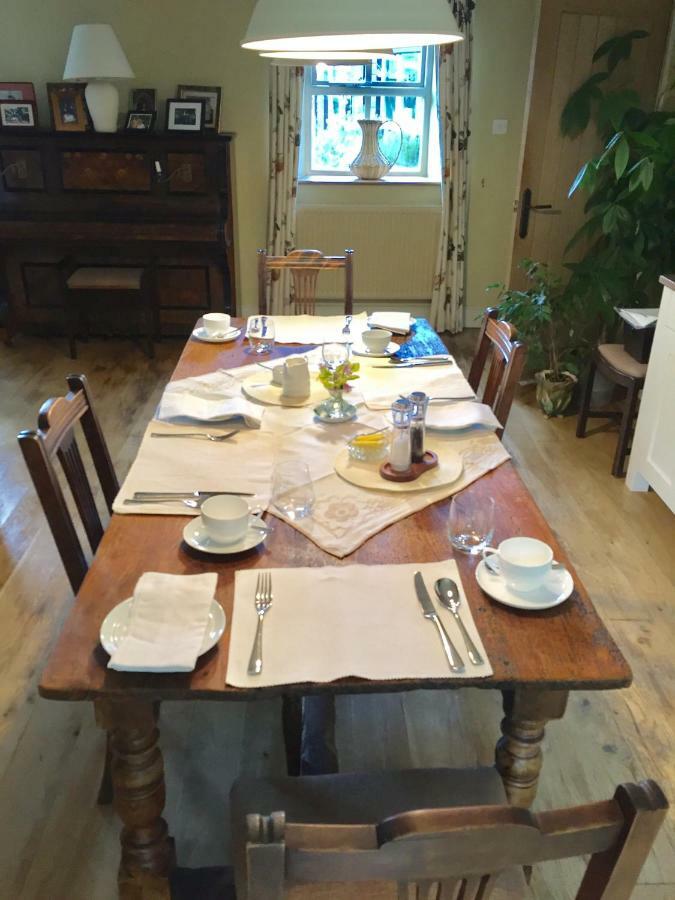 Home Barn Bed And Breakfast 约维尔 外观 照片
