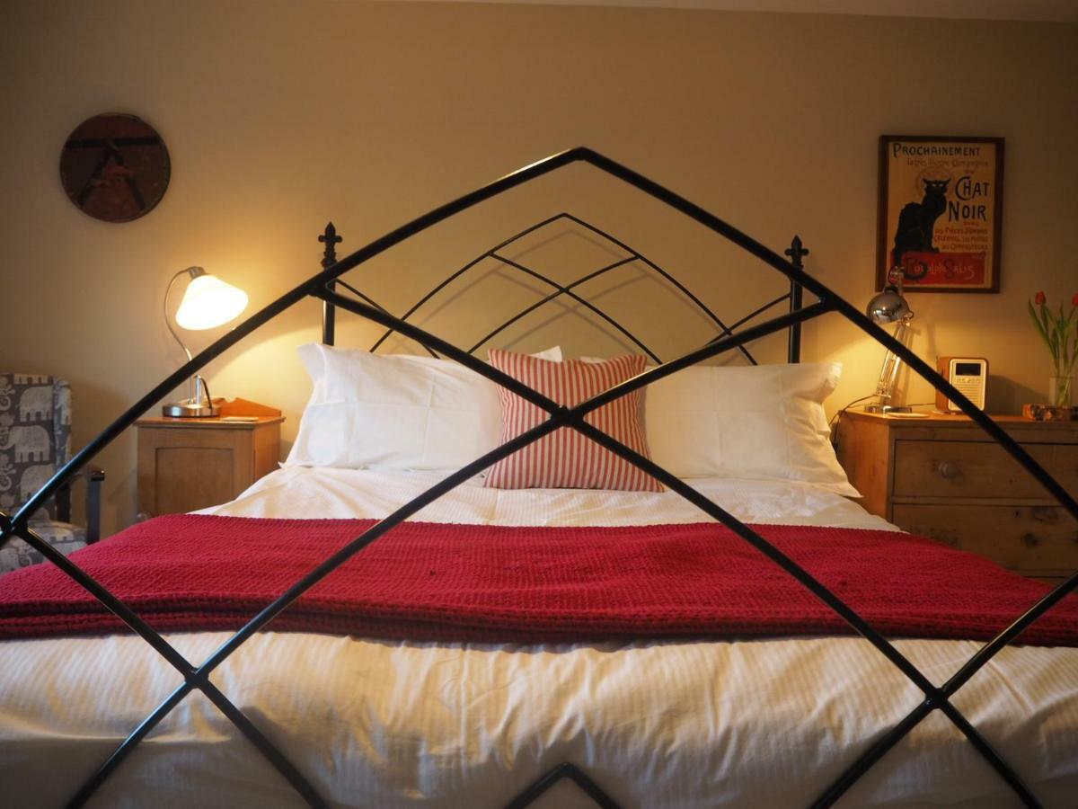 Home Barn Bed And Breakfast 约维尔 外观 照片